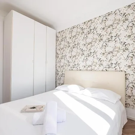 Apartament Saint Charles Mentona