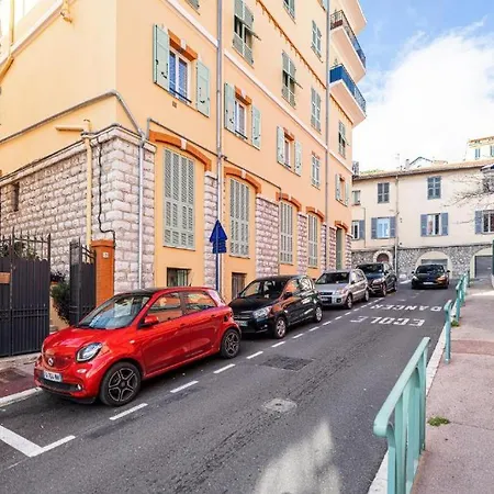 Apartament Saint Charles *